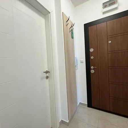 Horizon 8,1 'a' דירה *