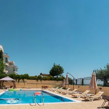 Horizon 8,1 'a' Apartment