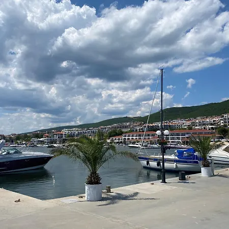 Horizon 8,1 'a' Apartment *