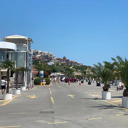 Horizon 8,1 'a' Apartment